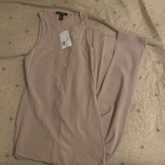 Forever 21 Dresses & Skirts - Tan Bodycon Maxi Dress